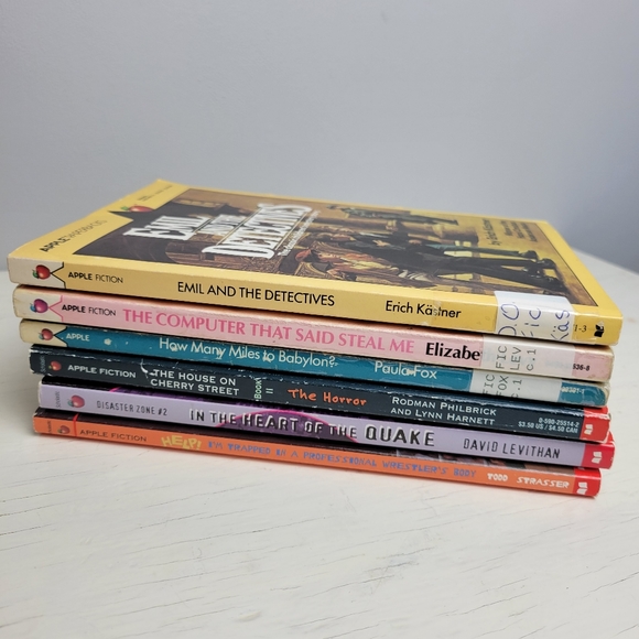 6 Book Bundle Scholastic Apple Set 6 Chapter Books Vintage Modern Mix Fiction - Picture 6 of 16